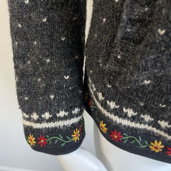 Laundromat Wool Cardigan Sweater Warm Fleece Lining Womens S Hand Made in Nepal - Picture 4 of 16